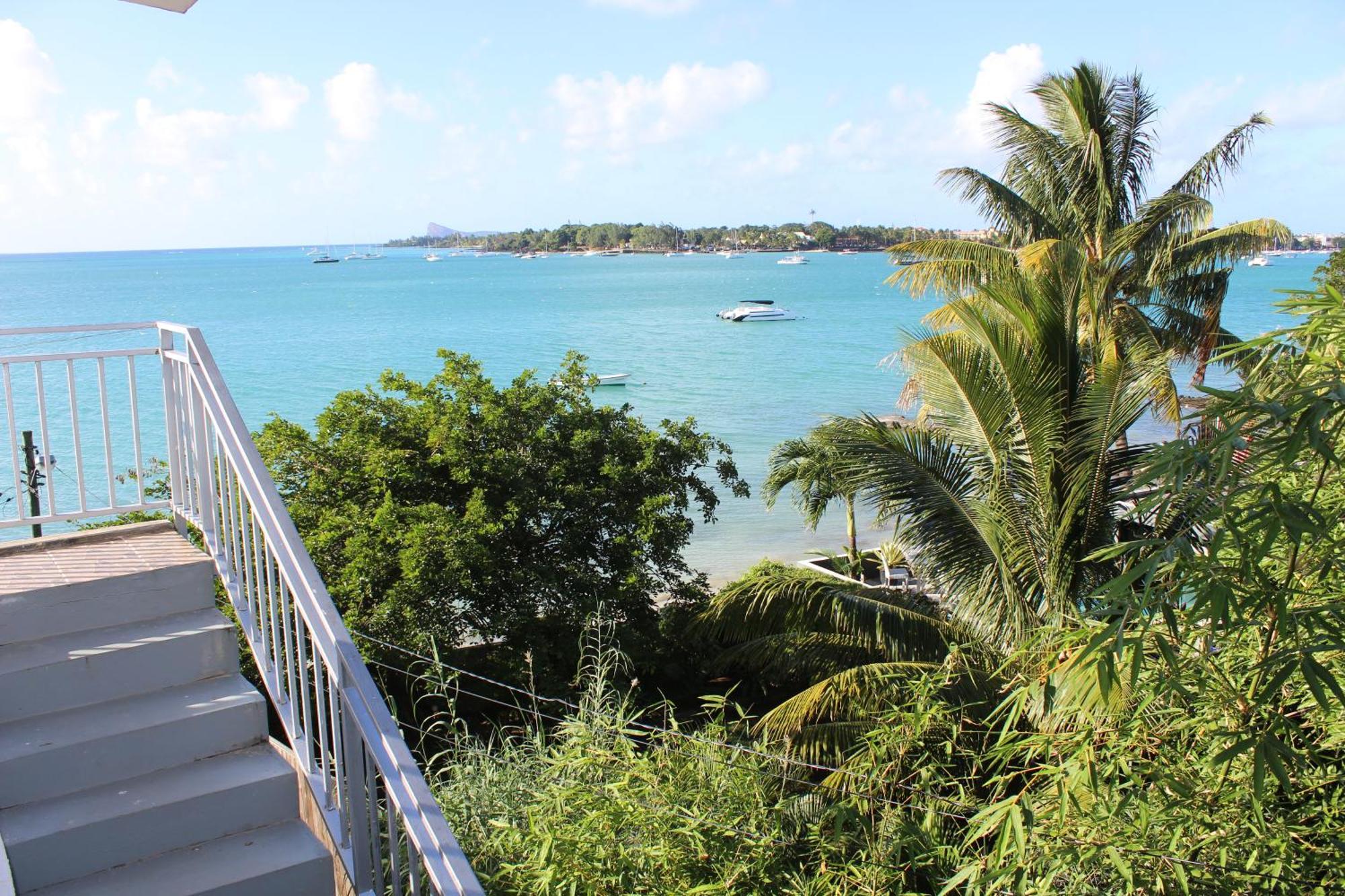 Pillayguesthouse Grand-Baie Exterior photo